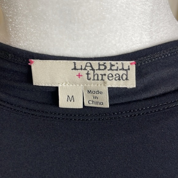 EUC- SKULL AND STARS BLACK SOFT LONG SLEEVE TEE SIZE MEDIUM - Picture 8 of 8